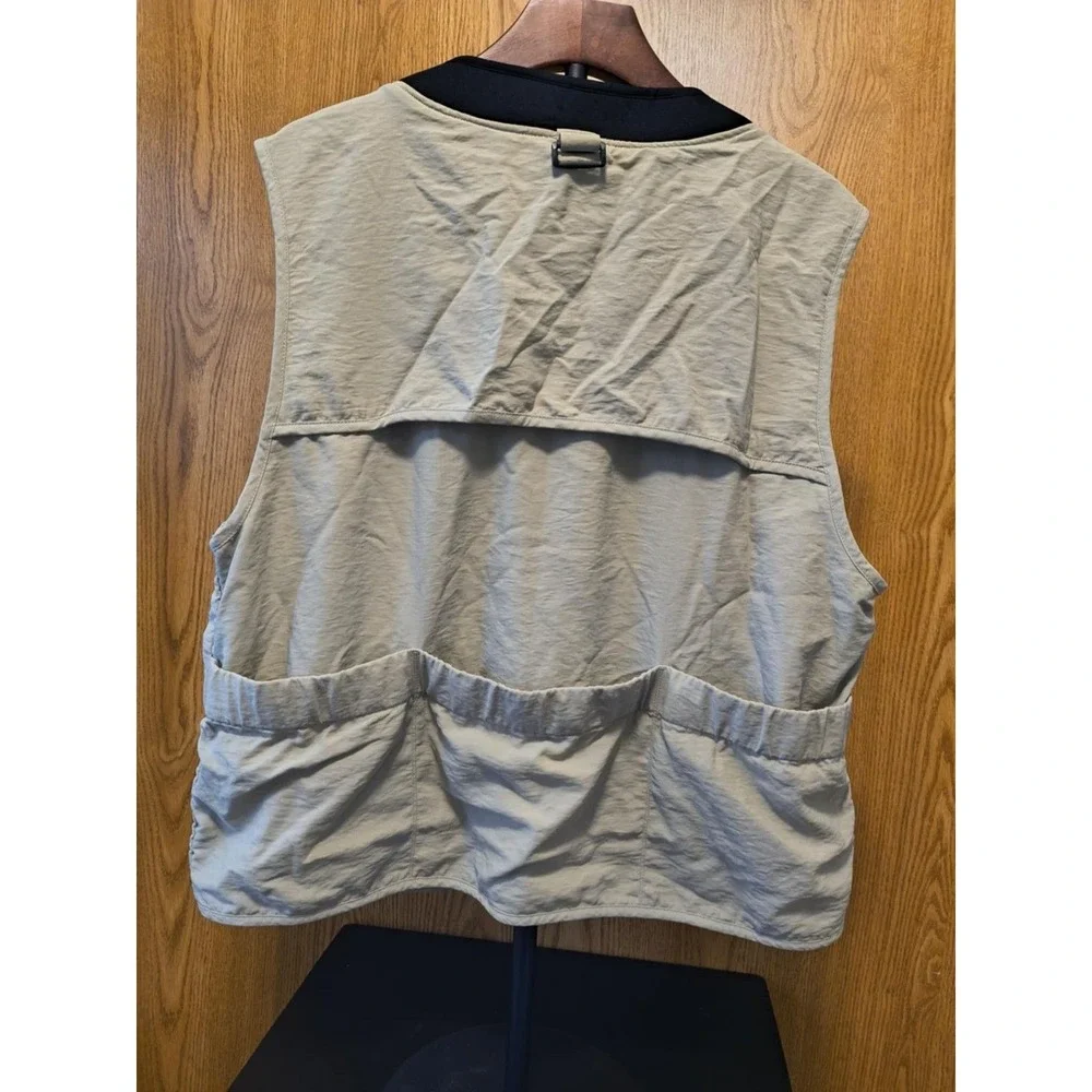 Columbia Vintage Vest - Men's Medium - Beige - Full Zip - Fishing - Outdoors